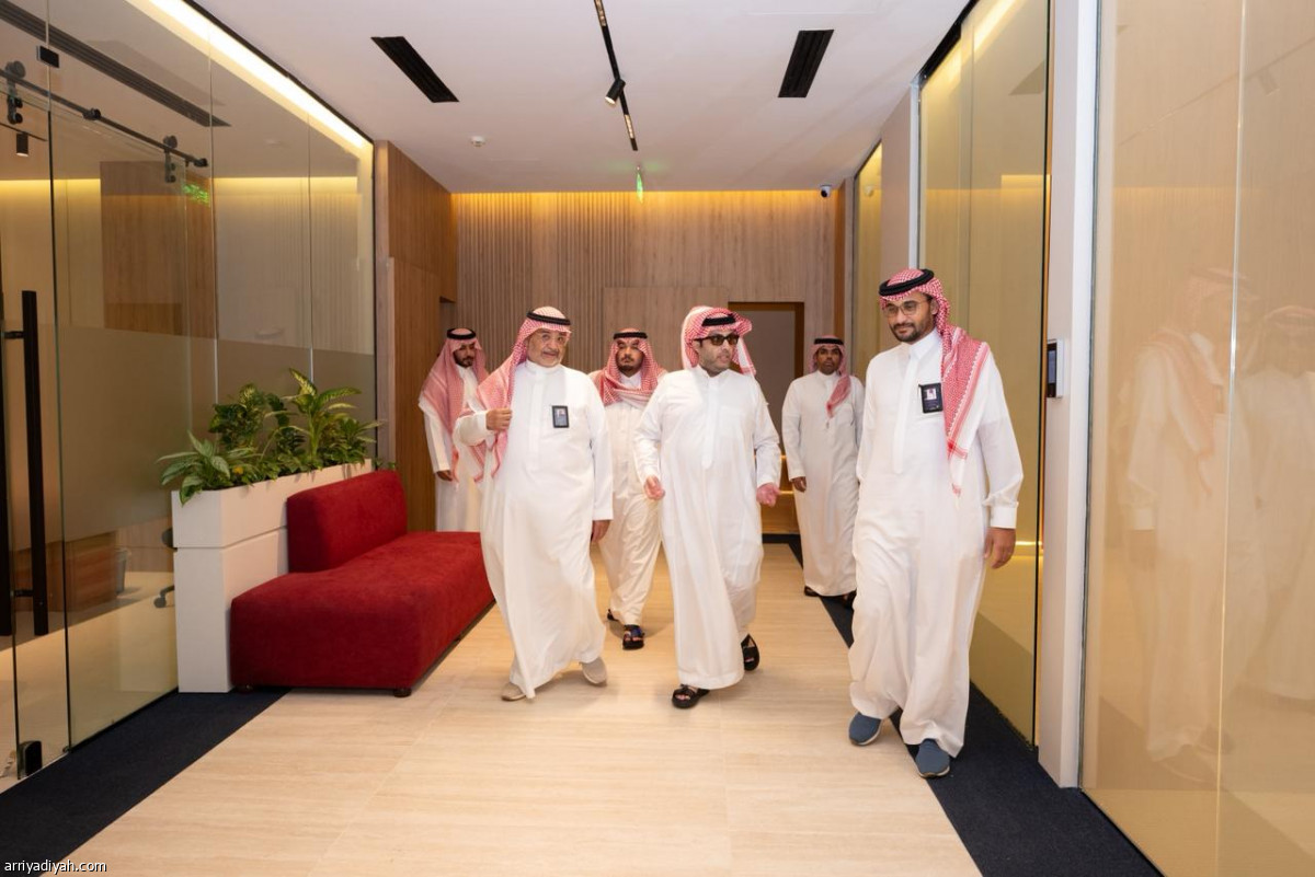 افتتاح وزيارة