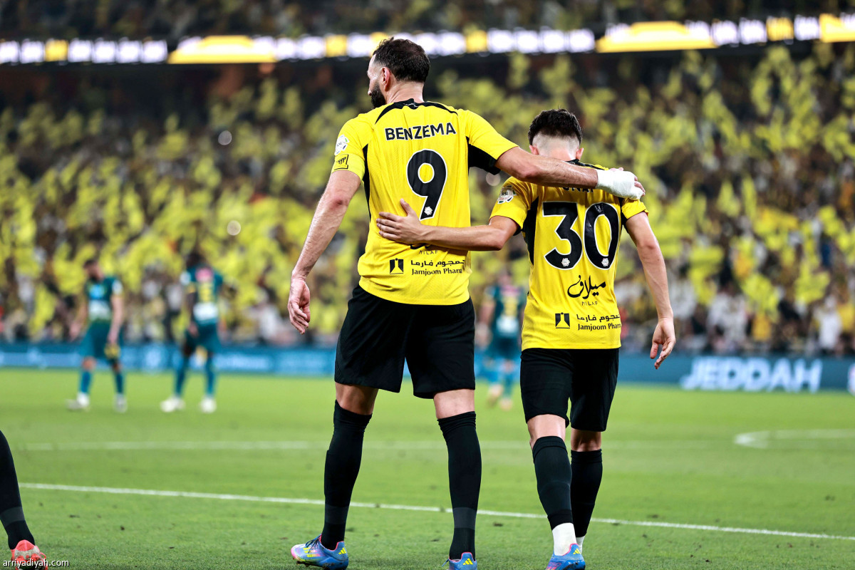 الصدارة.. 65