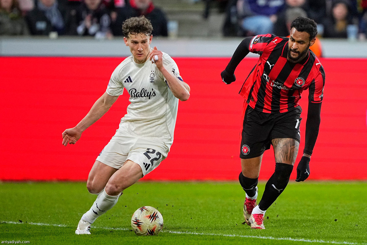 عبور نوتنجهام فورست