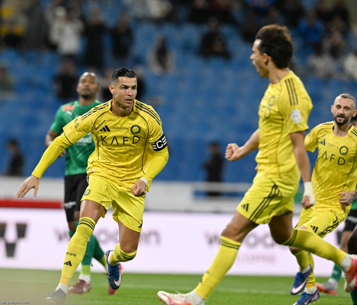 القمة تبقى نصراوية