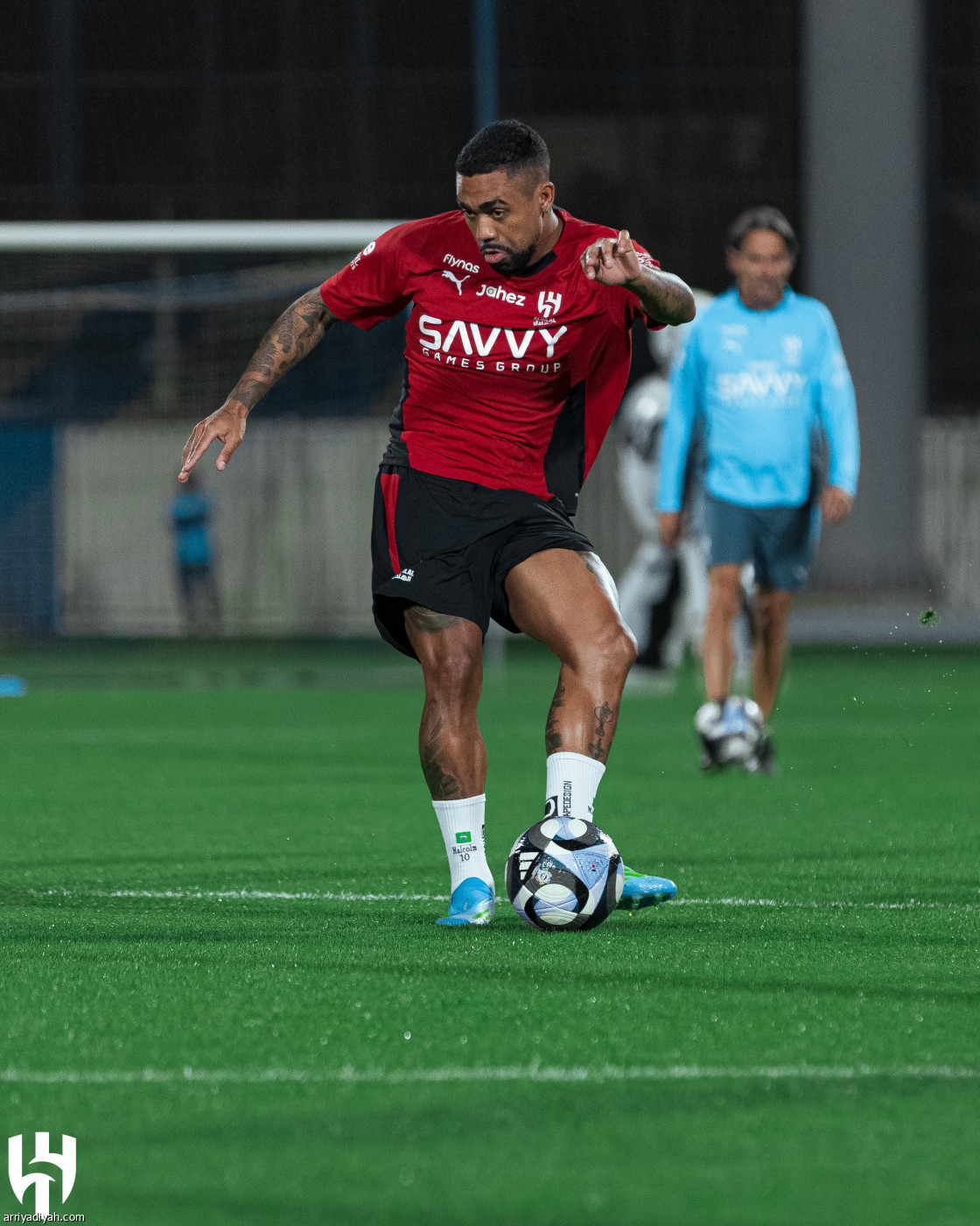 الرئيس يتابع