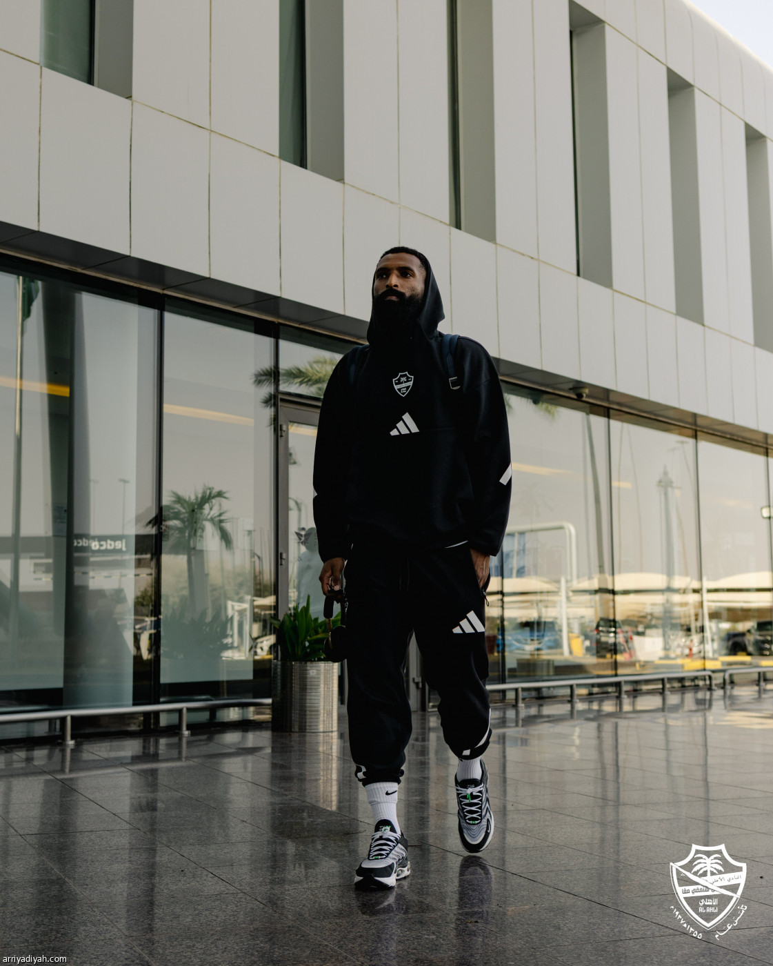 الأهلي يغادر