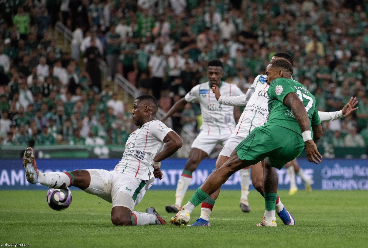 توني زعيم الهدافين