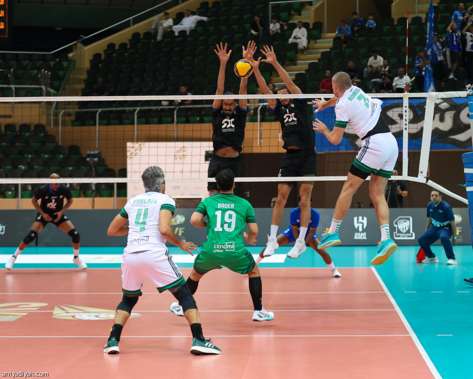 نخبة الطائرة.. الهلال يُسقط الأهلي