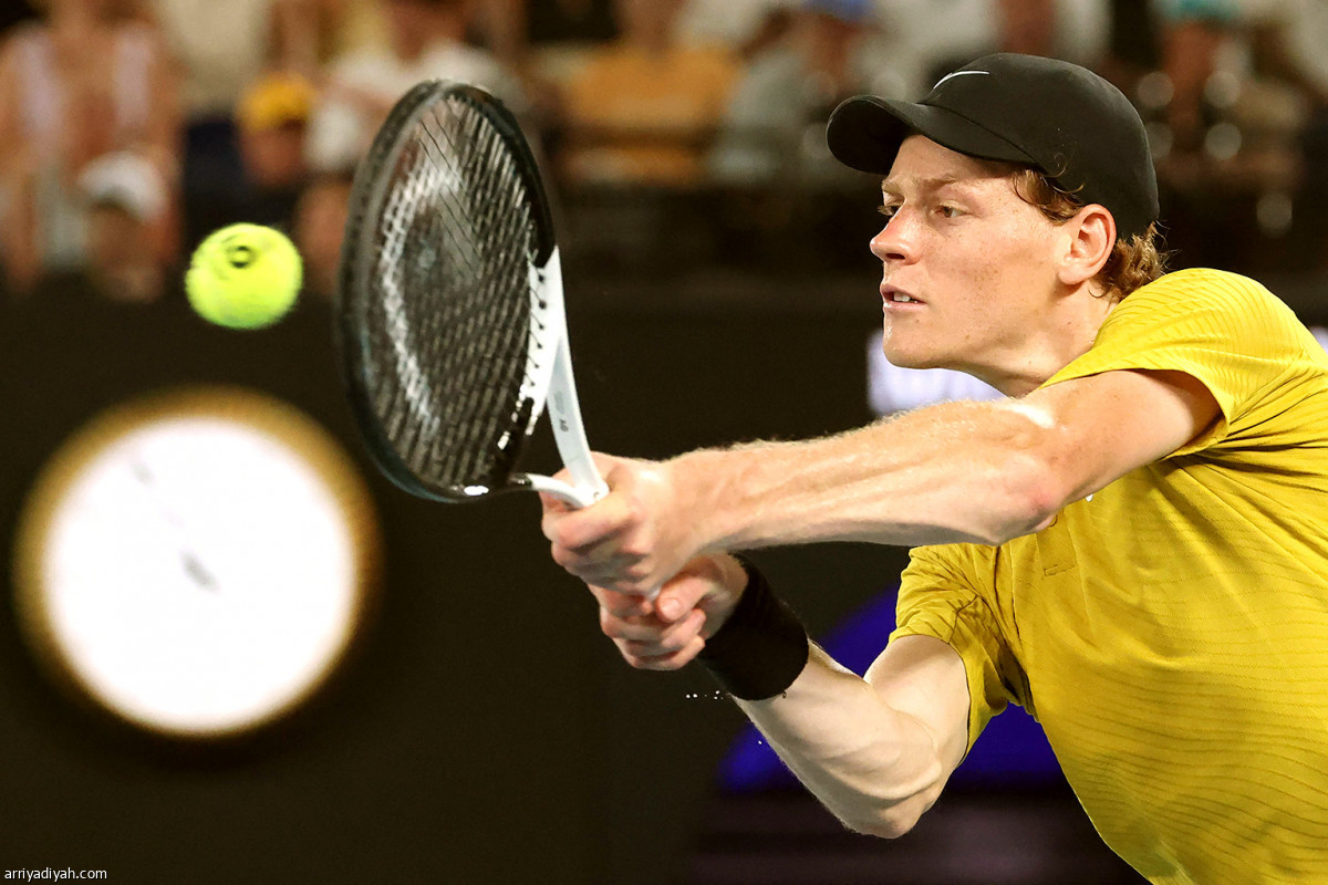 سينر إلى ثمن النهائي