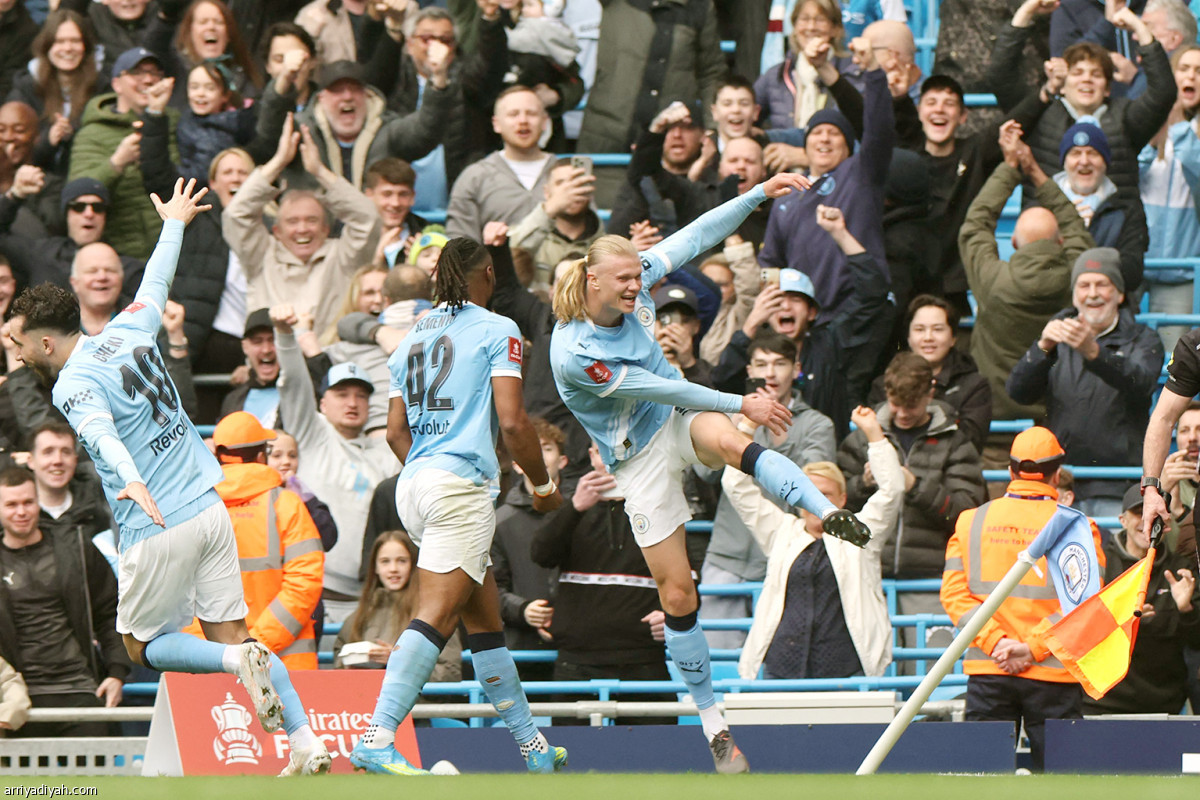 الهاتريك الـ 12