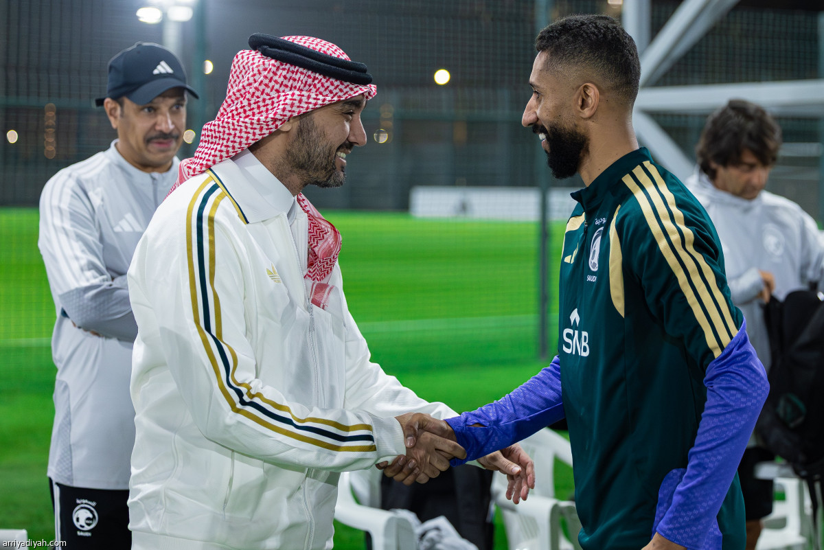 الفيصل يزور الأخضر