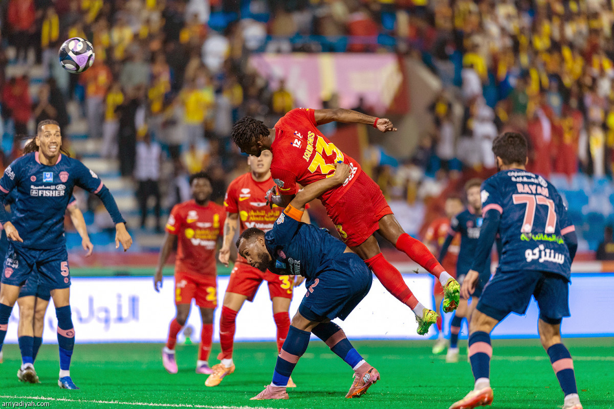 القادسية يستعرض